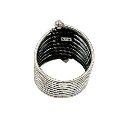 9 LINES RING