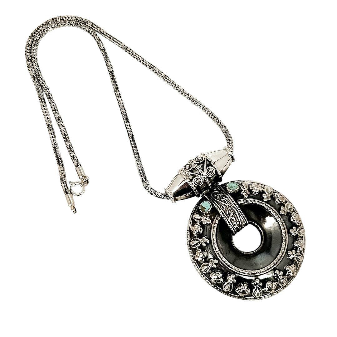 TRIBAL ROUND PENDANT