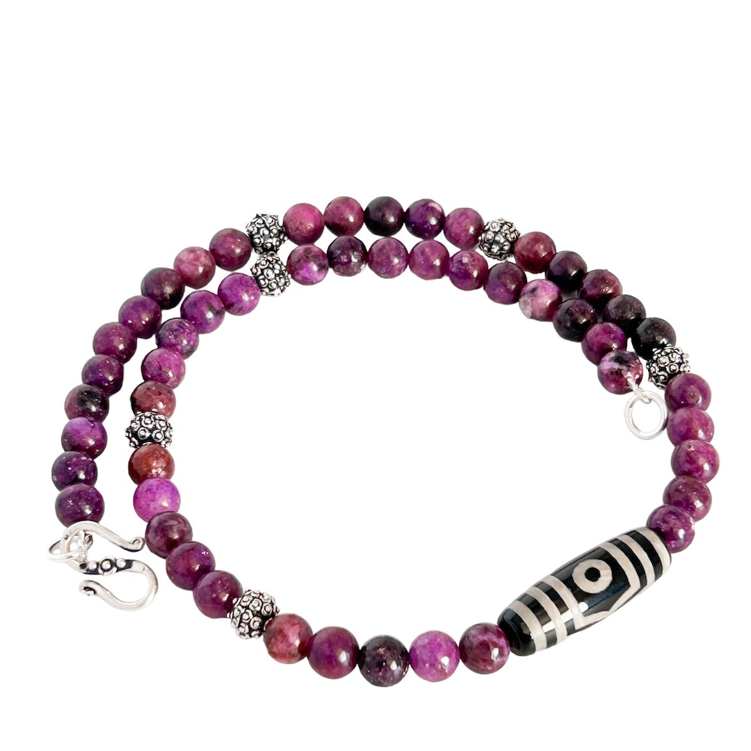 LEPIDOLITE AND TIBETAN DZI AGATE NECKLACE