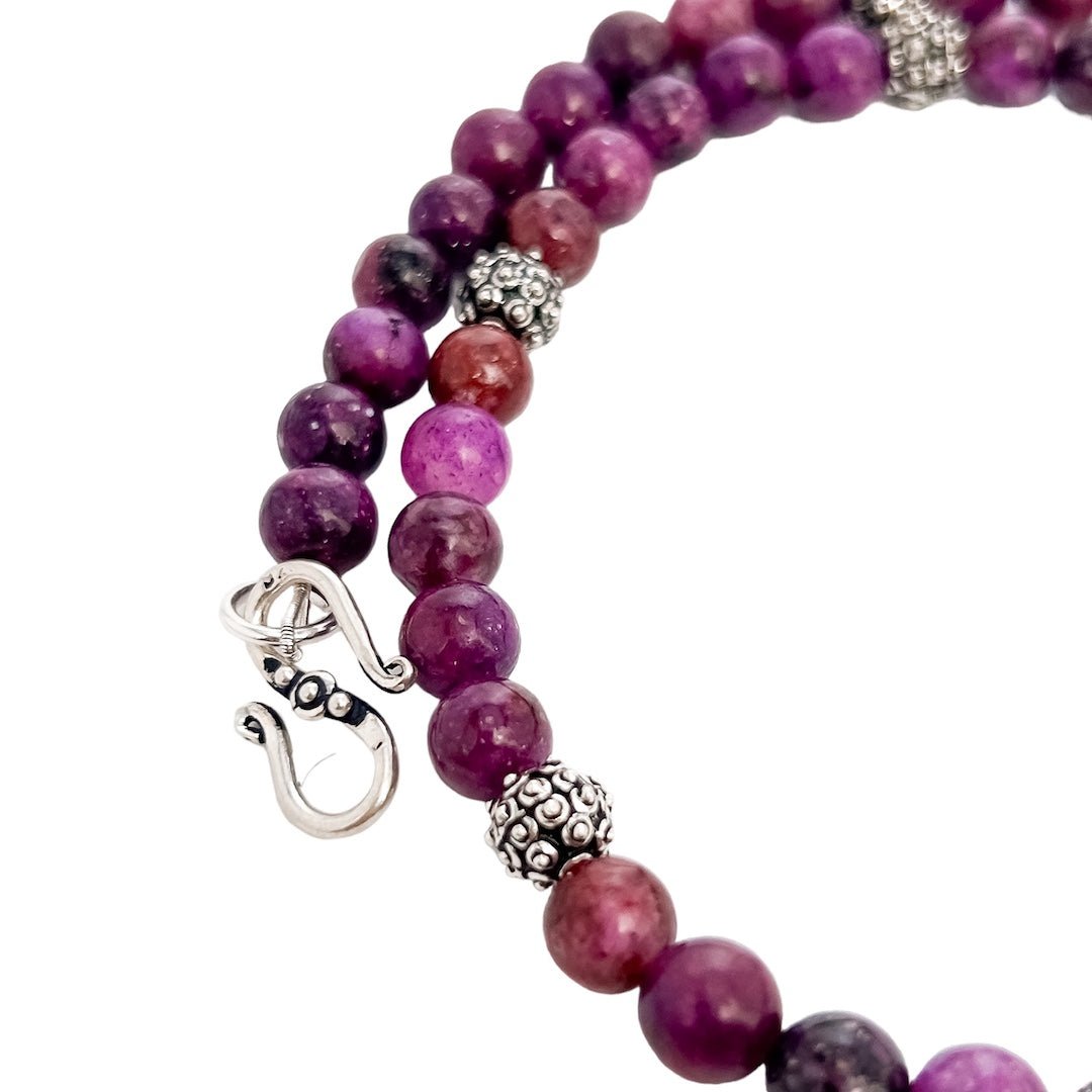 LEPIDOLITE AND TIBETAN DZI AGATE NECKLACE