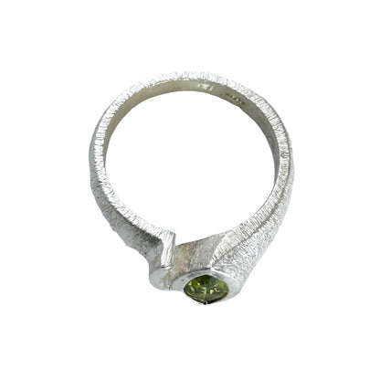 PERIDOT TOP RING