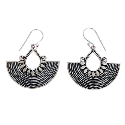 DANGLE RISING MOON EARRINGS
