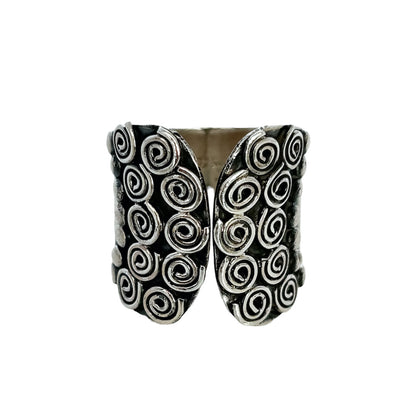 LITTLE SPIRALS RING