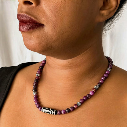 LEPIDOLITE AND TIBETAN DZI AGATE NECKLACE