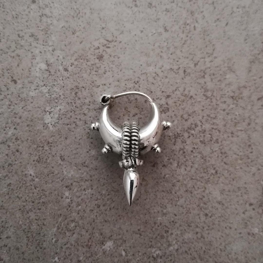 SMALL SPIKE HOOPS