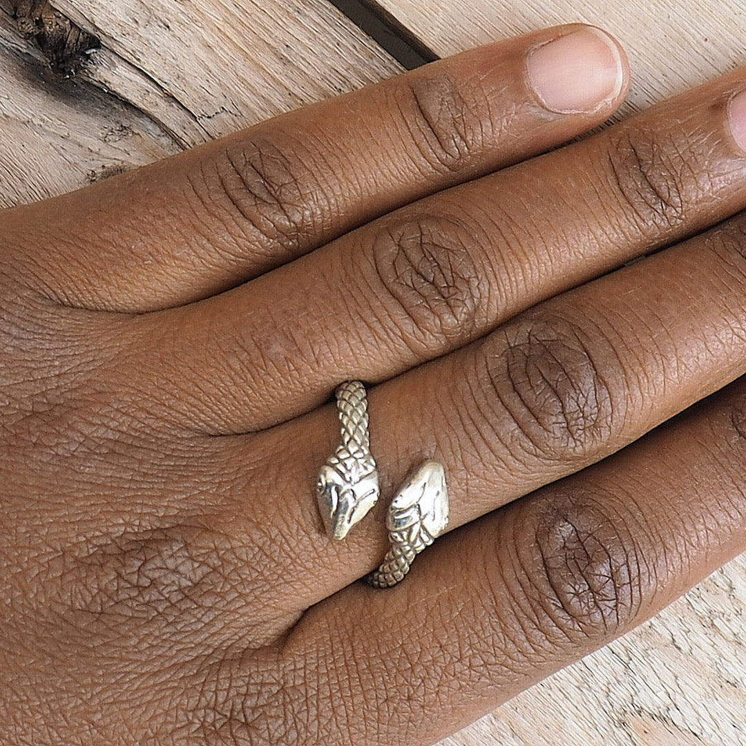 DOUBLE SNAKE RING